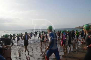 Ricardo Hernández y Raquel Aróstegui ganan con autoridad el XXVII Triatlón de Salinetas (Foto TA)